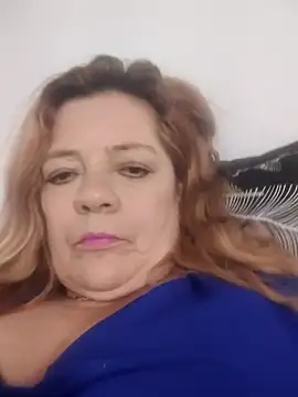 Snapshot of Casandra_Cruz chatting on October 1, 2025, 12:05 am Casandra Cruz online show from October 1, 2025, 12:05 am