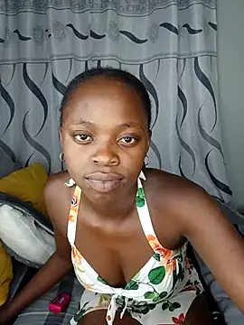 Snapshot of BlackberriesXxx chatting on October 13, 2025, 7:25 pm BlackberriesXxx online show from October 13, 2025, 7:25 pm