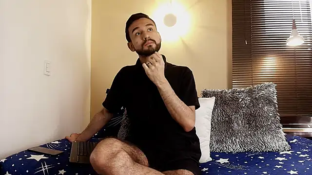 Axel Moon S online show from November 15, 2025, 7:43 pm