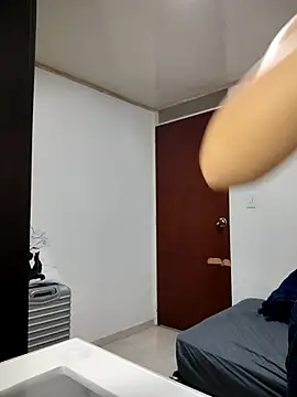 valen-sexx online show from October 31, 2025, 10:33 pm