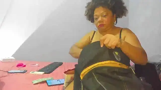 Snapshot of milf_1232 chatting on October 7, 2025, 12:35 pm milf 1232 online show from October 7, 2025, 12:35 pm