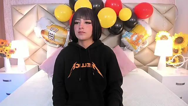 Adara  carter  online show from September 28, 2025, 12:54 pm