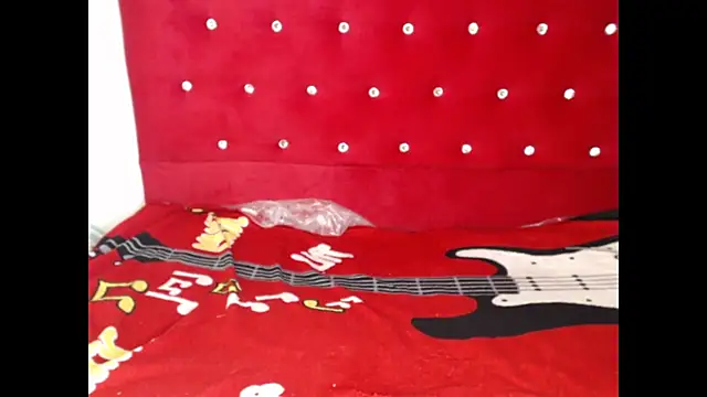 Snapshot of fuck_latin_couple chatting on November 24, 2025, 10:20 pm fuck latin couple online show from November 24, 2025, 10:20 pm