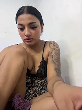 Teens latin19 online show from November 28, 2025, 2:53 pm