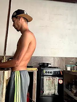 Snapshot of Alexx_1214 chatting on September 24, 2025, 2:09 pm Alexx 1214 online show from September 24, 2025, 2:09 pm