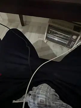 LAZ3R1 online show from December 2, 2025, 10:27 pm