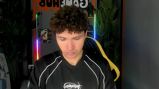 JonnyDarka online show from November 28, 2025, 8:17 am