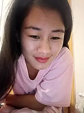 Snapshot of luy-xinh02 chatting on November 16, 2025, 12:44 pm luy-xinh02 online show from November 16, 2025, 12:44 pm