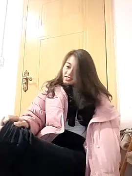 Snapshot of luy-xinh02 chatting on December 21, 2025, 9:05 am luy-xinh02 online show from December 21, 2025, 9:05 am