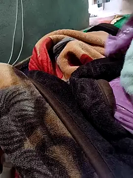 Hot hatn37 online show from December 1, 2025, 10:20 am