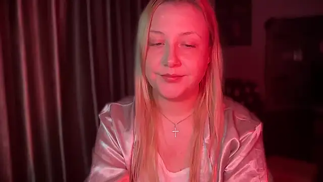 BikiHellena online show from November 25, 2025, 11:05 pm