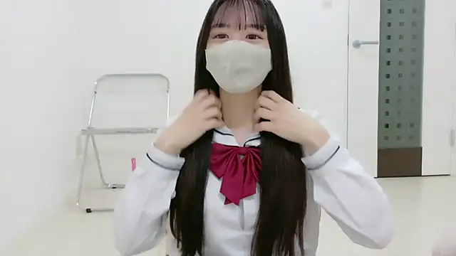  Mia land  online show from November 24, 2025, 1:11 pm