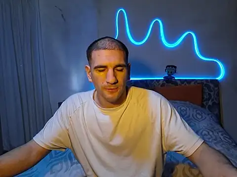 ObeyLust online show from November 17, 2025, 7:03 am