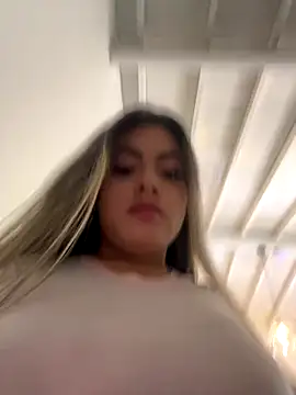 Snapshot of MayaMoanXXX chatting on October 29, 2025, 2:30 pm MayaMoanXXX online show from October 29, 2025, 2:30 pm