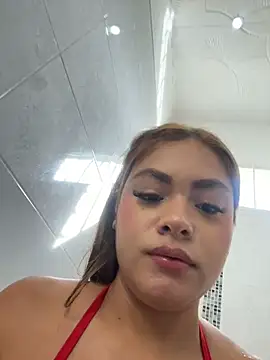 Snapshot of MayaMoanXXX chatting on December 13, 2025, 7:53 pm MayaMoanXXX online show from December 13, 2025, 7:53 pm