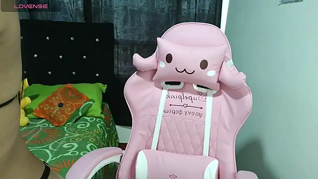 Maron baez 18 online show from November 28, 2025, 1:03 pm