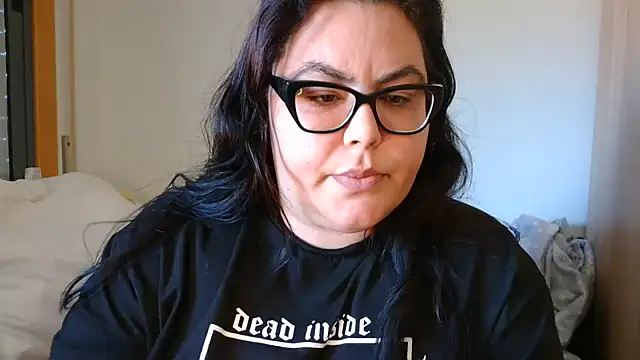 Snapshot of Eli_BBW chatting on September 15, 2025, 1:22 pm Eli BBW online show from September 15, 2025, 1:22 pm