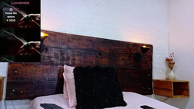 JhosuaVega online show from October 8, 2025, 7:00 pm