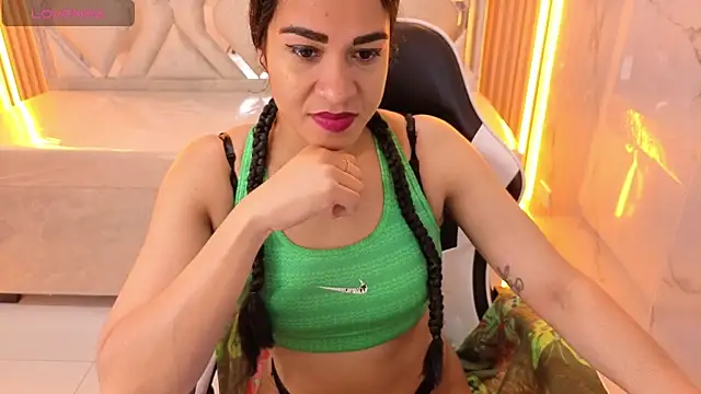 Maia Tx online show from December 4, 2025, 1:09 pm