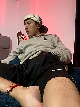 NaytonFreeman online show from November 12, 2025, 11:21 am