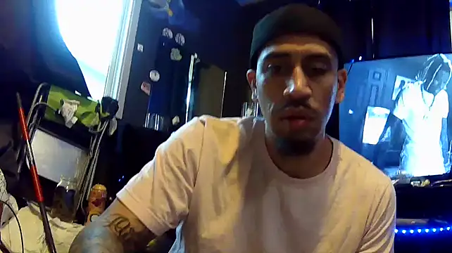 Snapshot of busnfatnutsLildee chatting on November 22, 2025, 12:31 am busnfatnutsLildee online show from November 22, 2025, 12:31 am