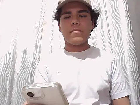 kjesusd12 online show from October 1, 2025, 9:21 pm