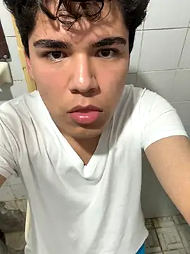 kjesusd12 online show from October 6, 2025, 6:11 am