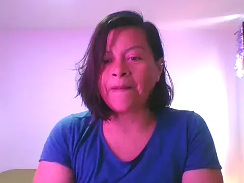 adri89-g online show from September 30, 2025, 4:56 pm