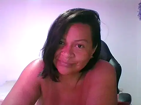 adri89-g online show from October 18, 2025, 12:13 am