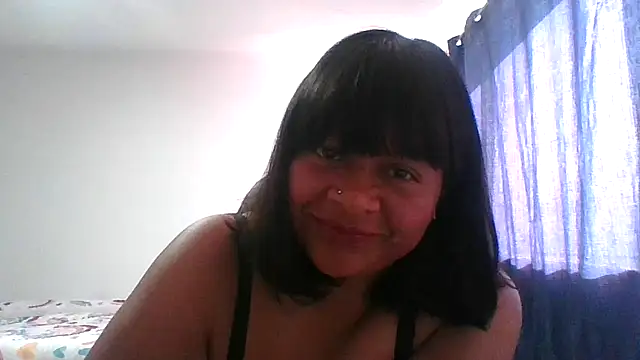 Snapshot of adri89-g chatting on December 15, 2025, 2:21 pm adri89-g online show from December 15, 2025, 2:21 pm
