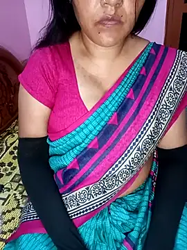 Snapshot of KannadaTamilTeluguBeauty chatting on November 14, 2025, 5:11 pm KannadaTamilTeluguBeauty online show from November 14, 2025, 5:11 pm