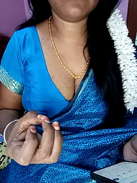 Snapshot of KannadaTamilTeluguBeauty chatting on December 3, 2025, 12:03 pm KannadaTamilTeluguBeauty online show from December 3, 2025, 12:03 pm