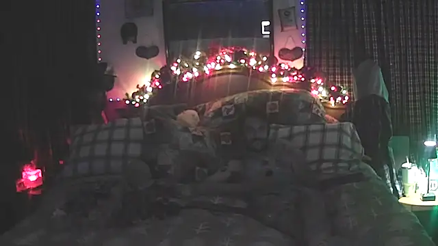 HarmoniousPhantasm3 online show from December 19, 2025, 11:12 pm