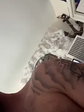 skip69xxx online show from November 11, 2025, 7:08 am