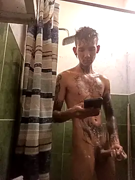 Snapshot of LaParKa31 chatting on November 12, 2025, 9:03 pm LaParKa31 online show from November 12, 2025, 9:03 pm