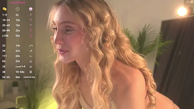 ellliefrost online show from November 21, 2025, 5:28 am