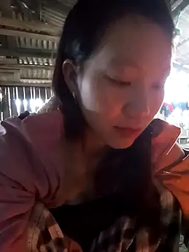 bonnie-00 online show from November 26, 2025, 12:00 am