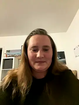 Snapshot of CurvySabrina chatting on September 16, 2025, 9:05 pm CurvySabrina online show from September 16, 2025, 9:05 pm