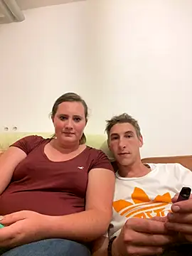 Snapshot of CurvySabrina chatting on September 21, 2025, 12:01 am CurvySabrina online show from September 21, 2025, 12:01 am