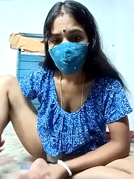 Snapshot of Yash81 chatting on October 19, 2025, 6:14 am Yash81 online show from October 19, 2025, 6:14 am