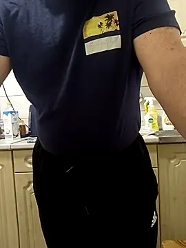 narrowboy online show from November 26, 2025, 1:34 pm