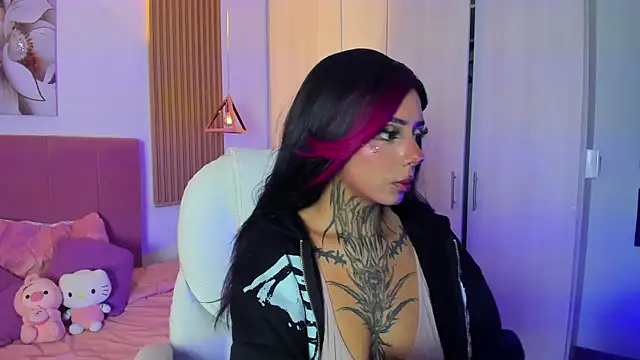 Snapshot of KoraRousee chatting on September 20, 2025, 1:01 pm KoraRousee online show from September 20, 2025, 1:01 pm