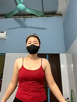 AmyChan086 online show from September 18, 2025, 10:50 am