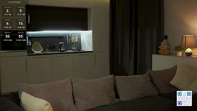 Snapshot of DimpledPoke chatting on December 5, 2025, 10:02 am DimpledPoke online show from December 5, 2025, 10:02 am