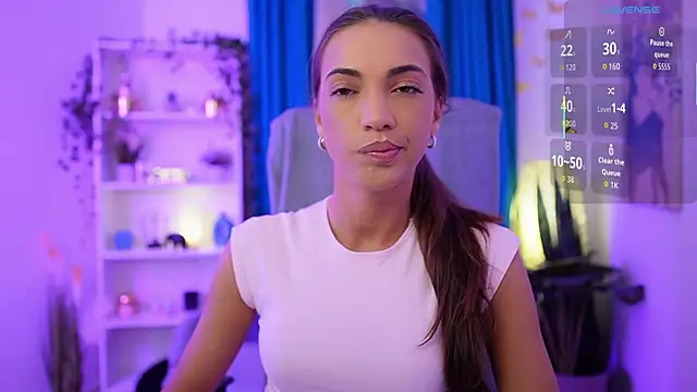 Snapshot of Alexis_Love_ chatting on November 15, 2025, 2:24 pm Alexis Love online show from November 15, 2025, 2:24 pm