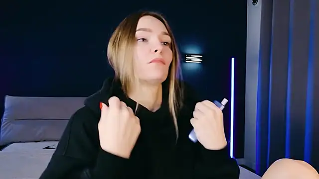 Melloudy online show from November 9, 2025, 6:44 am