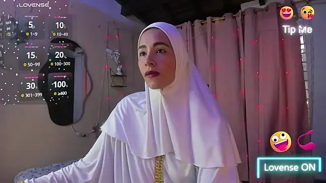 ShanaJamil online show from November 4, 2025, 12:04 pm