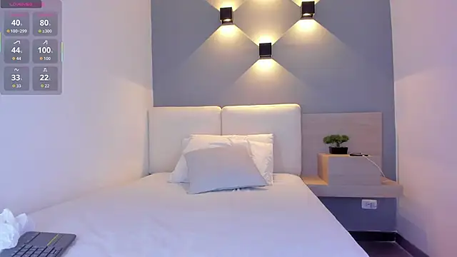 selena monroy online show from November 13, 2025, 11:09 am