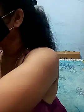 Snapshot of Deliciouskimi chatting on September 18, 2025, 5:20 am Deliciouskimi online show from September 18, 2025, 5:20 am