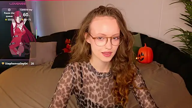 SallyPinkman online show from October 21, 2025, 2:07 pm